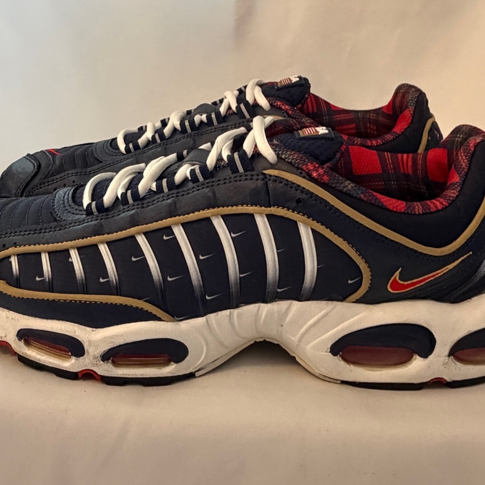 Nike Air Max Tailwind 4 USA Men’s Size 12 Pre-owned